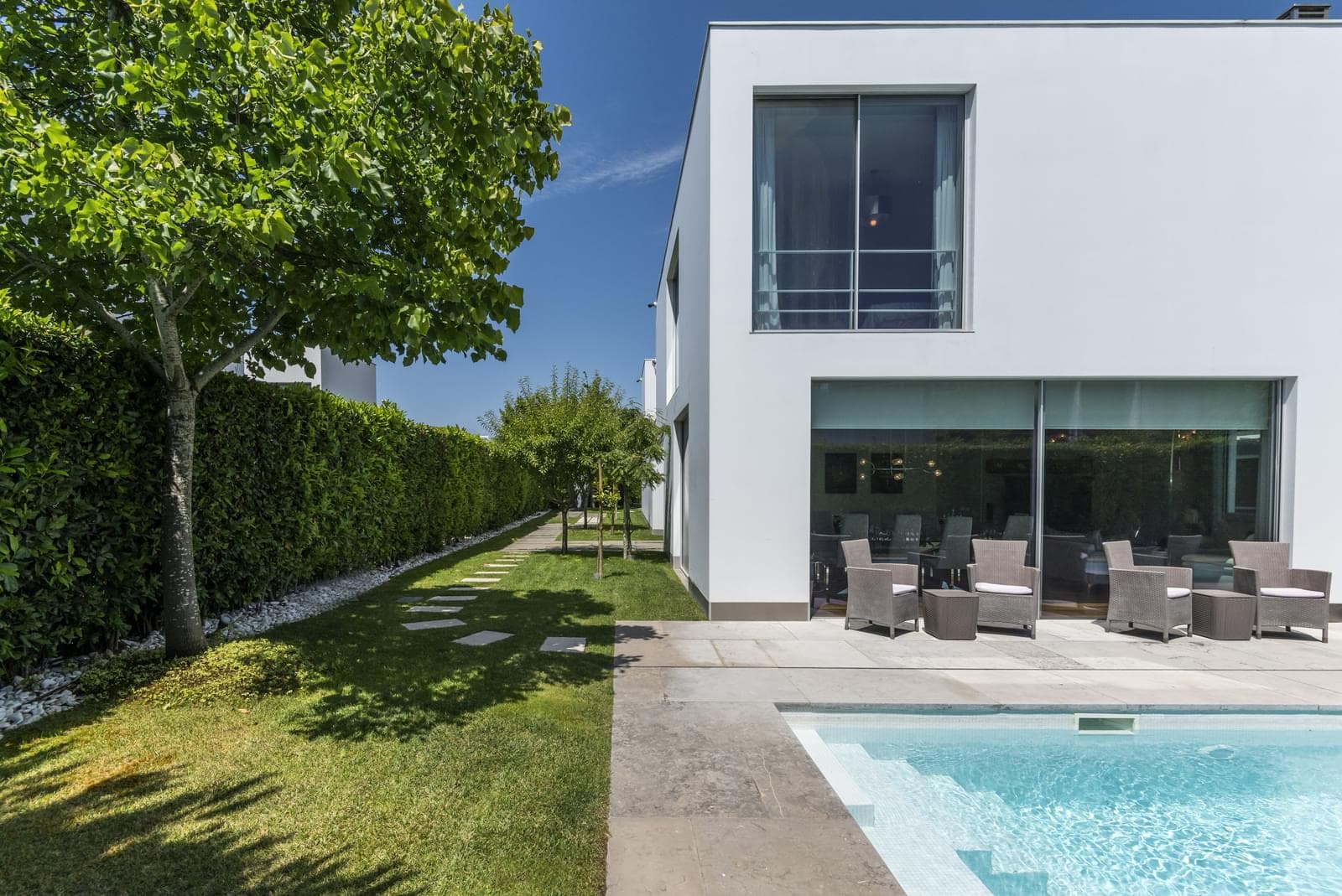 Moradia T5 + 1 com piscina, Carnaxide, Oeiras - Imagem 6