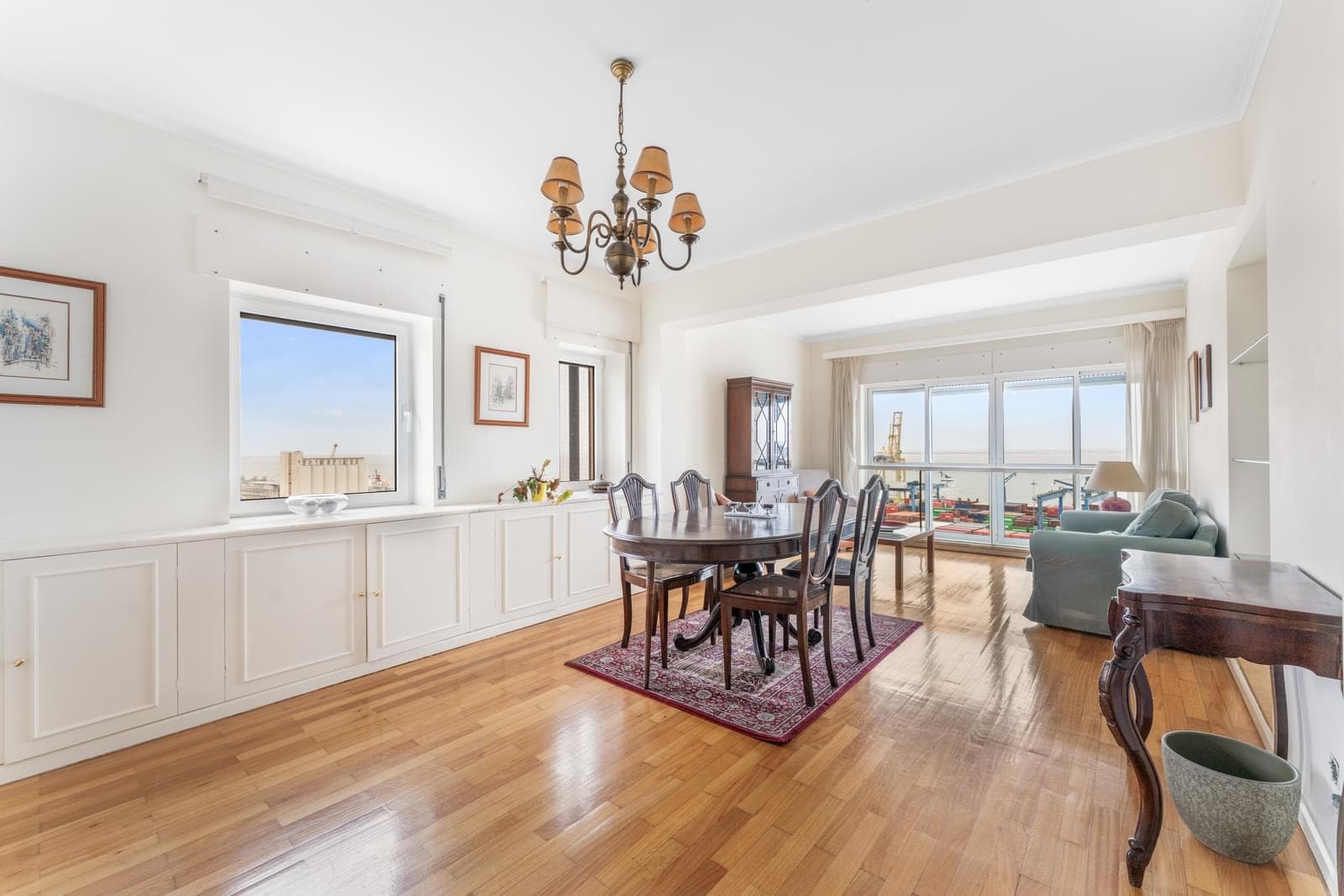 Apartamento T2 com vista, Beato, Lisboa - Imagem 1