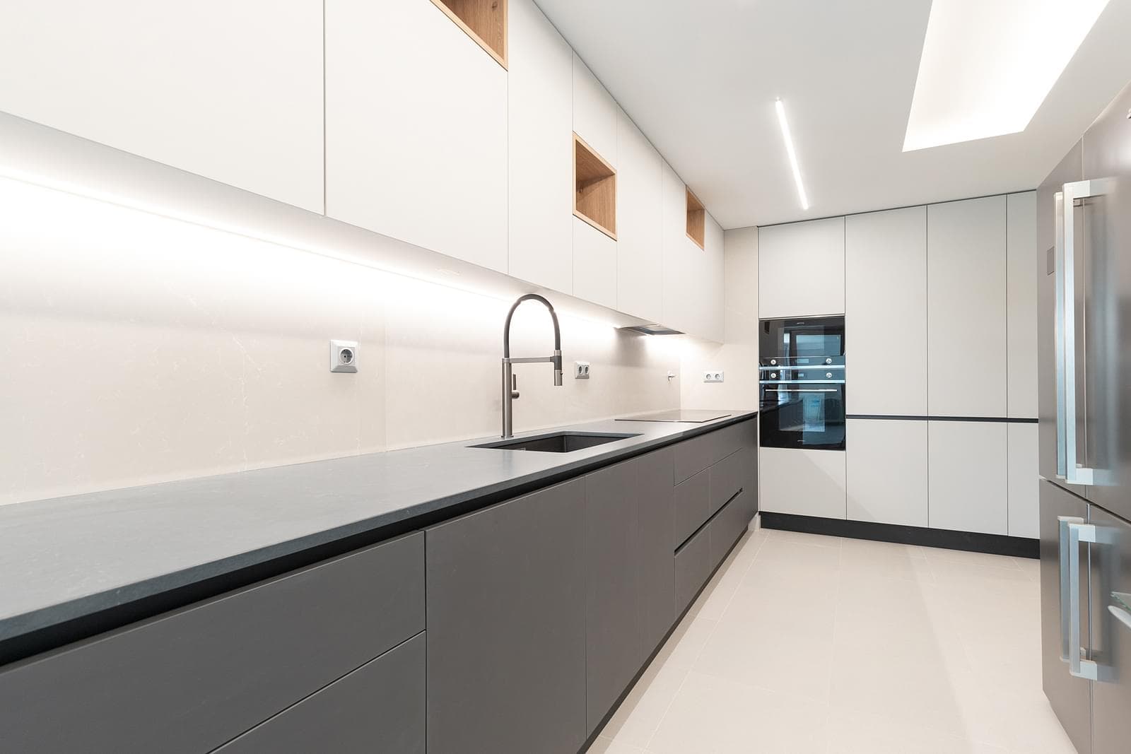 Apartamento T4 com estacionamento, Alcântara, Lisboa - Imagem 13
