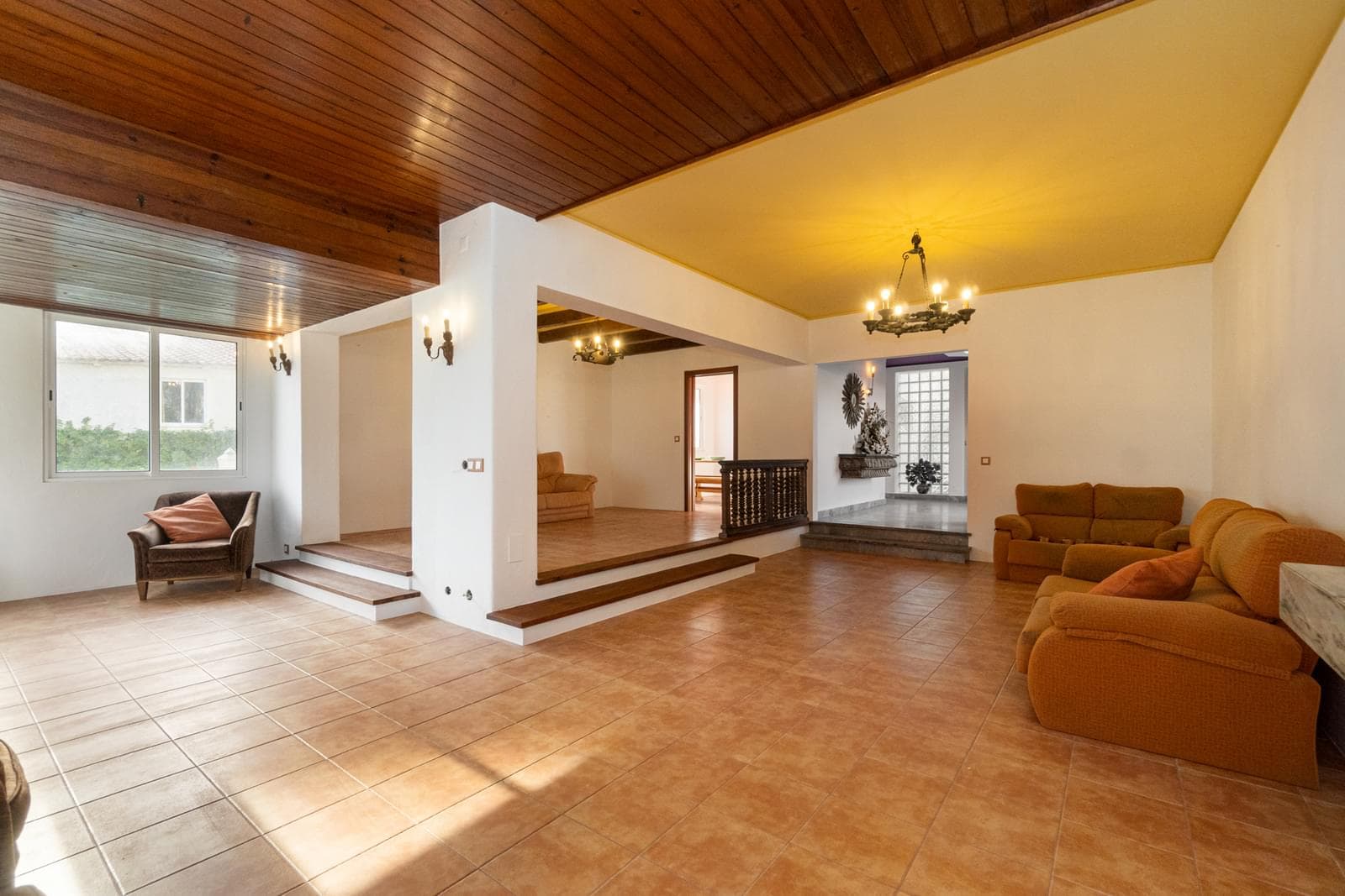 Moradia T6 + 1 com piscina, Alto da Barra, Oeiras - Imagem 11