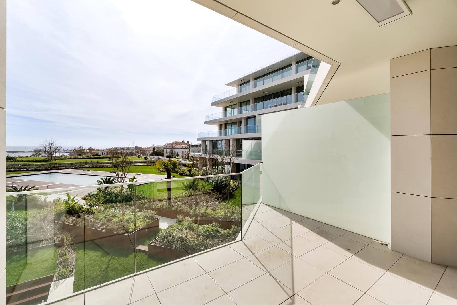 Apartamento T2 com piscina, Cascais - Imagem 2