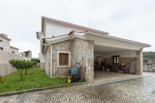 PF38031 - Moradia Isolada T4 com jardim, Pia do Urso, Batalha - Imagem 26
