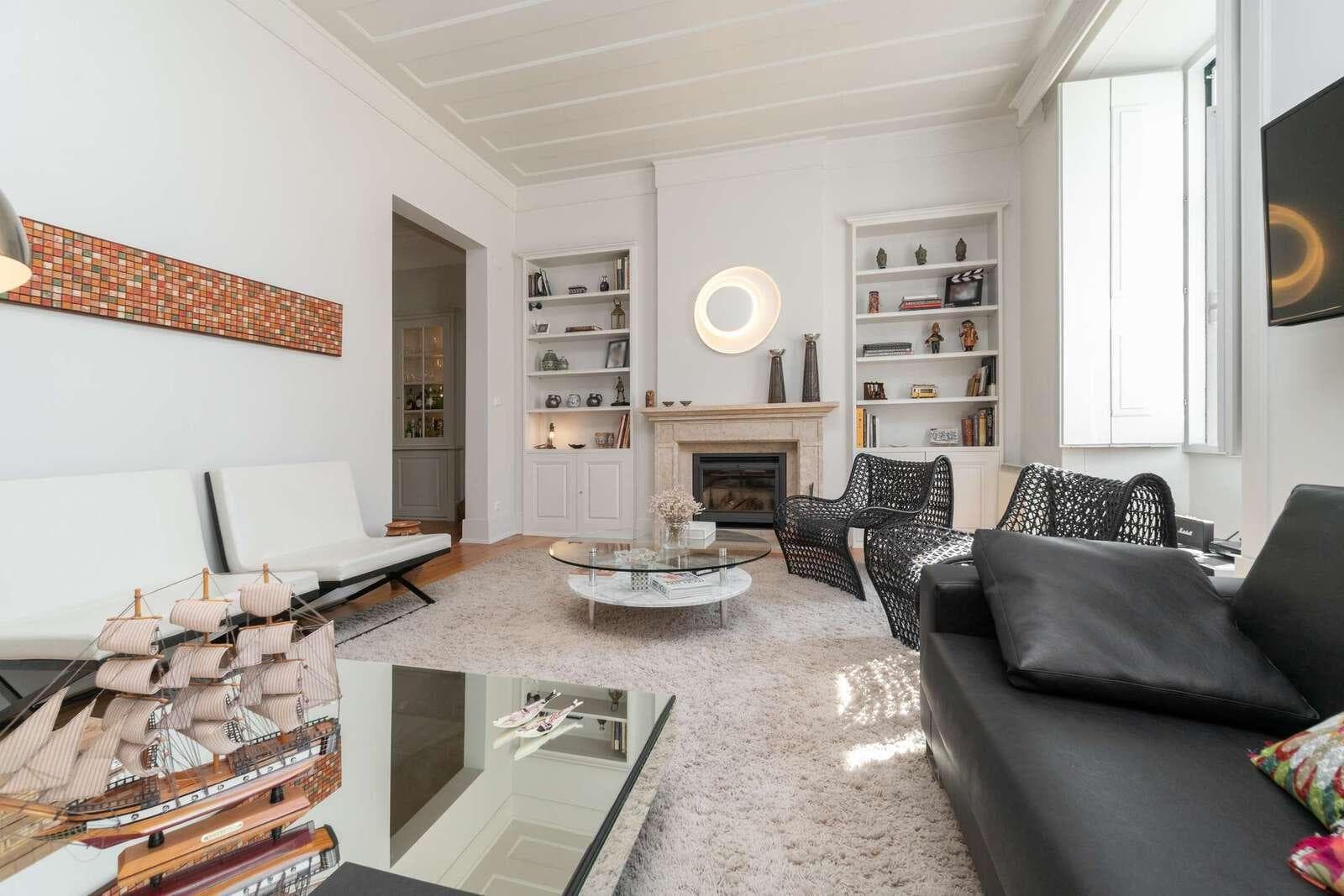 Apartamento T4 com estacionamento, Chiado, Lisboa - Imagem 2
