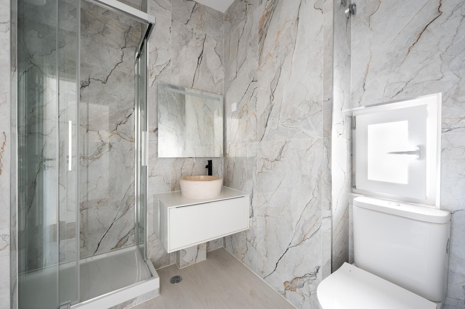 Apartamento T2 com vista, Santa Catarina, Lisboa - Imagem 25