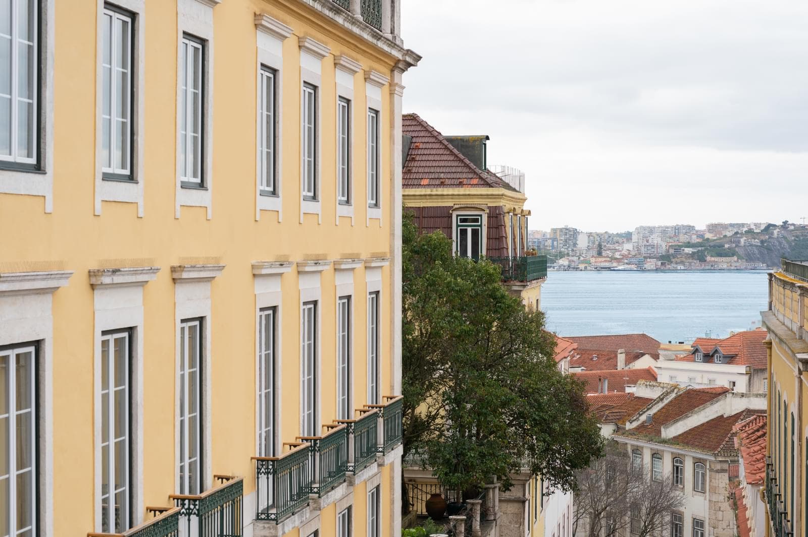 Apartamento T2 com vista, Sé, Lisboa - Imagem 3