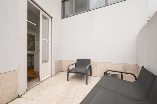 PF35982 - Apartamento T2 com vista, Sé, Lisboa - Imagem 30