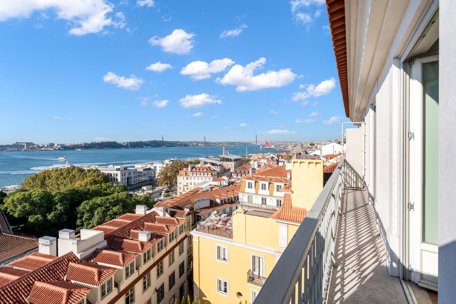 3 Bedroom Apartment with a view, Chiado, Lisboa - Image 6