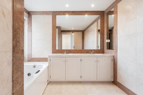 PF36087 - Apartamento T4 com vista, Campo Pequeno, Lisboa - Imagem 19