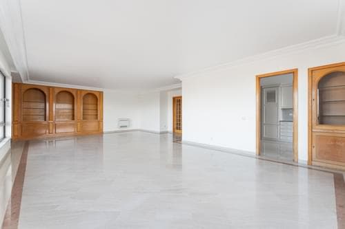 PF36087 - Apartamento T4 com vista, Campo Pequeno, Lisboa - Imagem 3