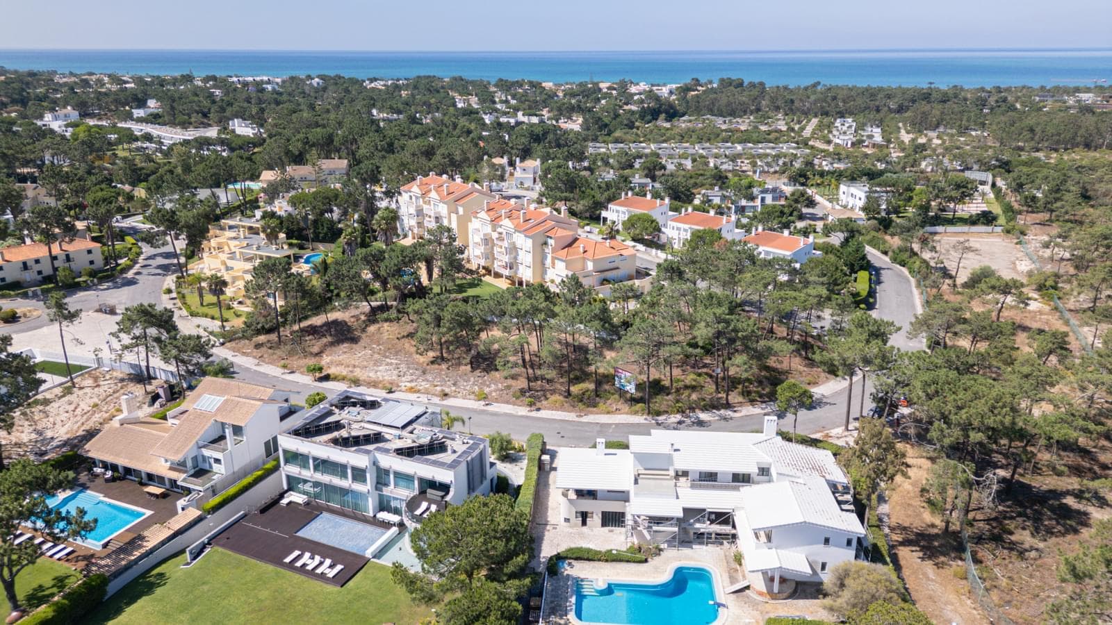5 Bedroom House with parking, Soltroia, Grandola - Image 17
