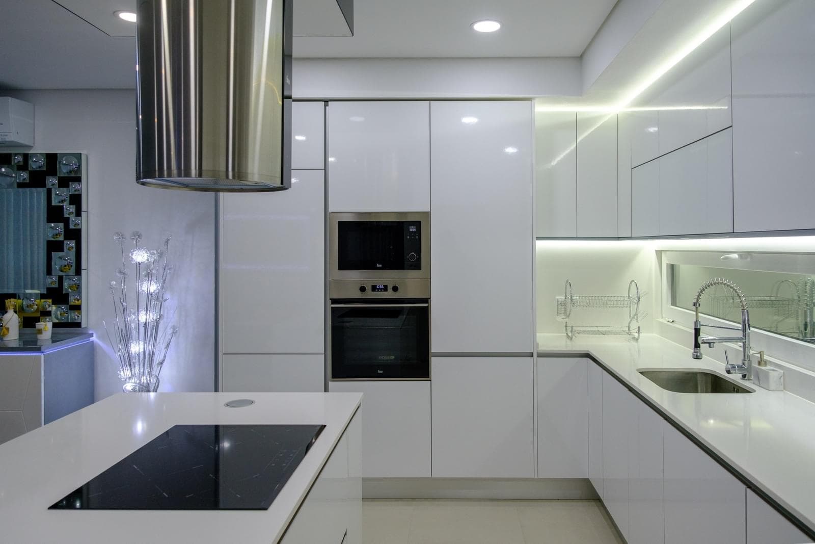 4 Bedroom Detached house with swimming pool, Aroeira, Almada - Image 7