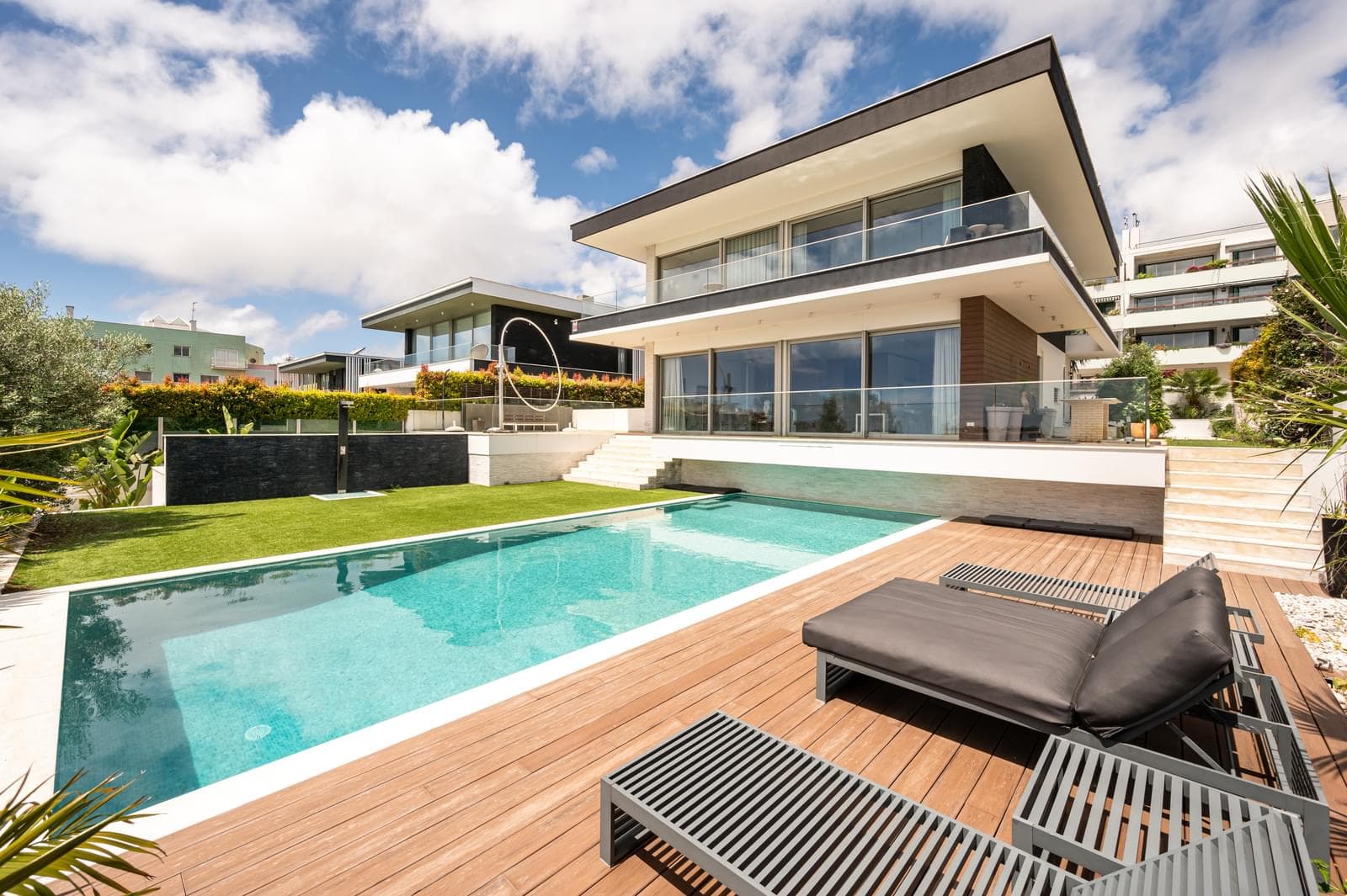 Maison isolée 4 pièces avec piscine, Parque dos Poetas, Oeiras - Image 1