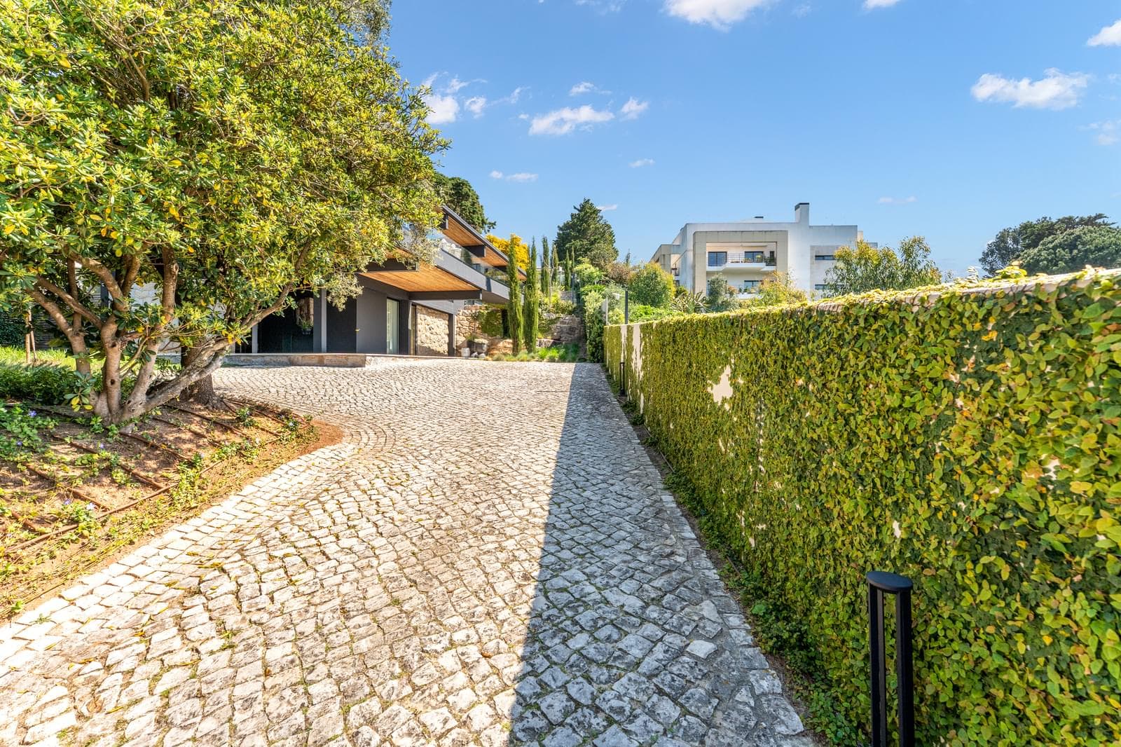 Moradia T4 com jardim, Cascais - Imagem 3