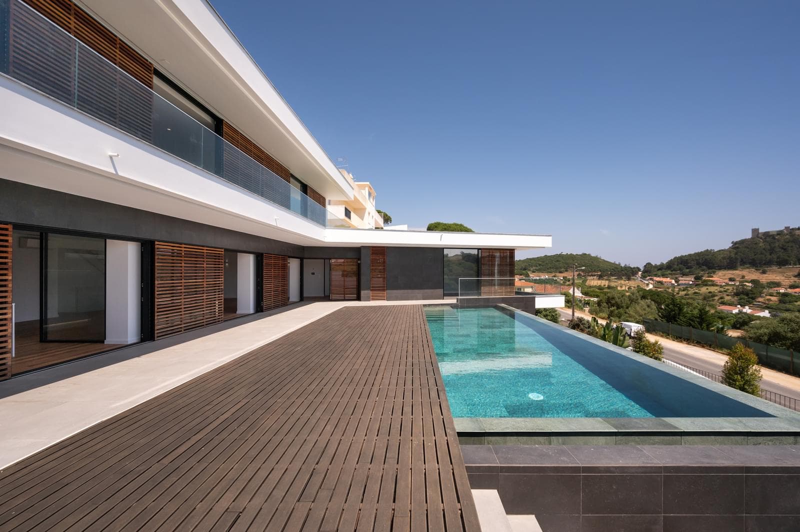 4 Bedroom House with swimming pool, Castelo, Sesimbra - Image 1