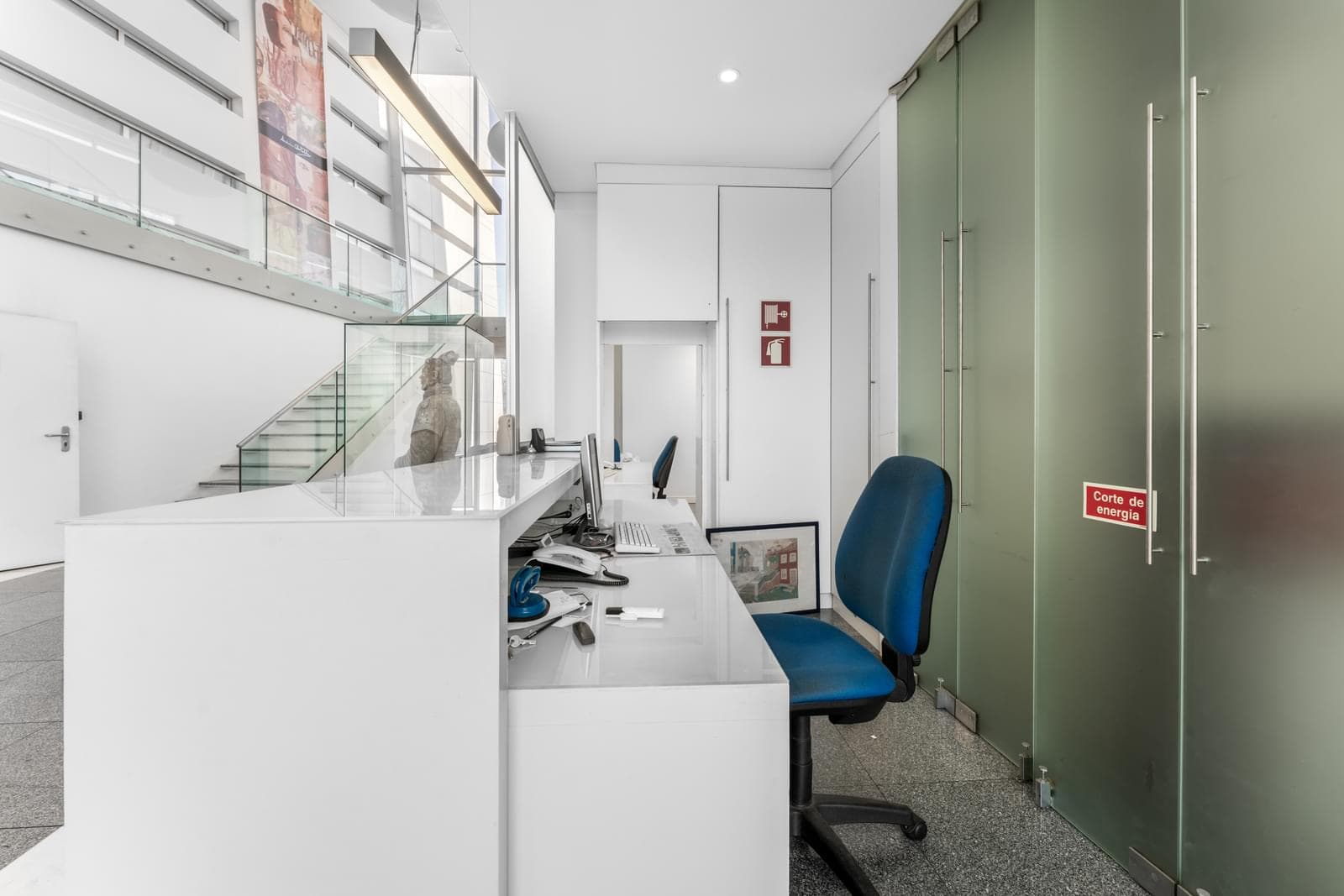 Bureau, Santo Amaro de Oeiras, Oeiras - Image 32