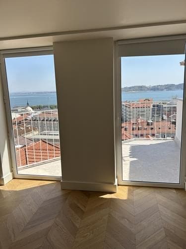 PF37926 - Apartamento T2 com vista, Chiado, Lisboa - Imagem 8
