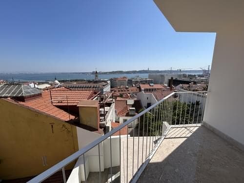 PF37926 - Apartamento T2 com vista, Chiado, Lisboa - Imagem 35