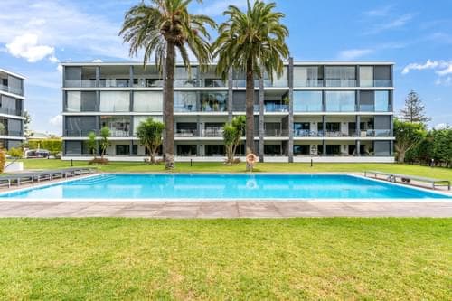 PF38056 - Apartamento T4 com jardim, Parede, Cascais - Imagem 1