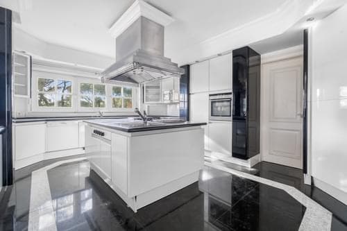 PF38063 - Moradia Isolada T9 com piscina, Guia, Cascais - Imagem 21