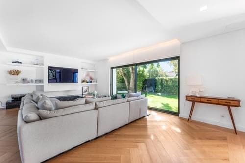 PF38070 - Moradia Isolada T5 com jardim, Estoril, Cascais - Imagem 8