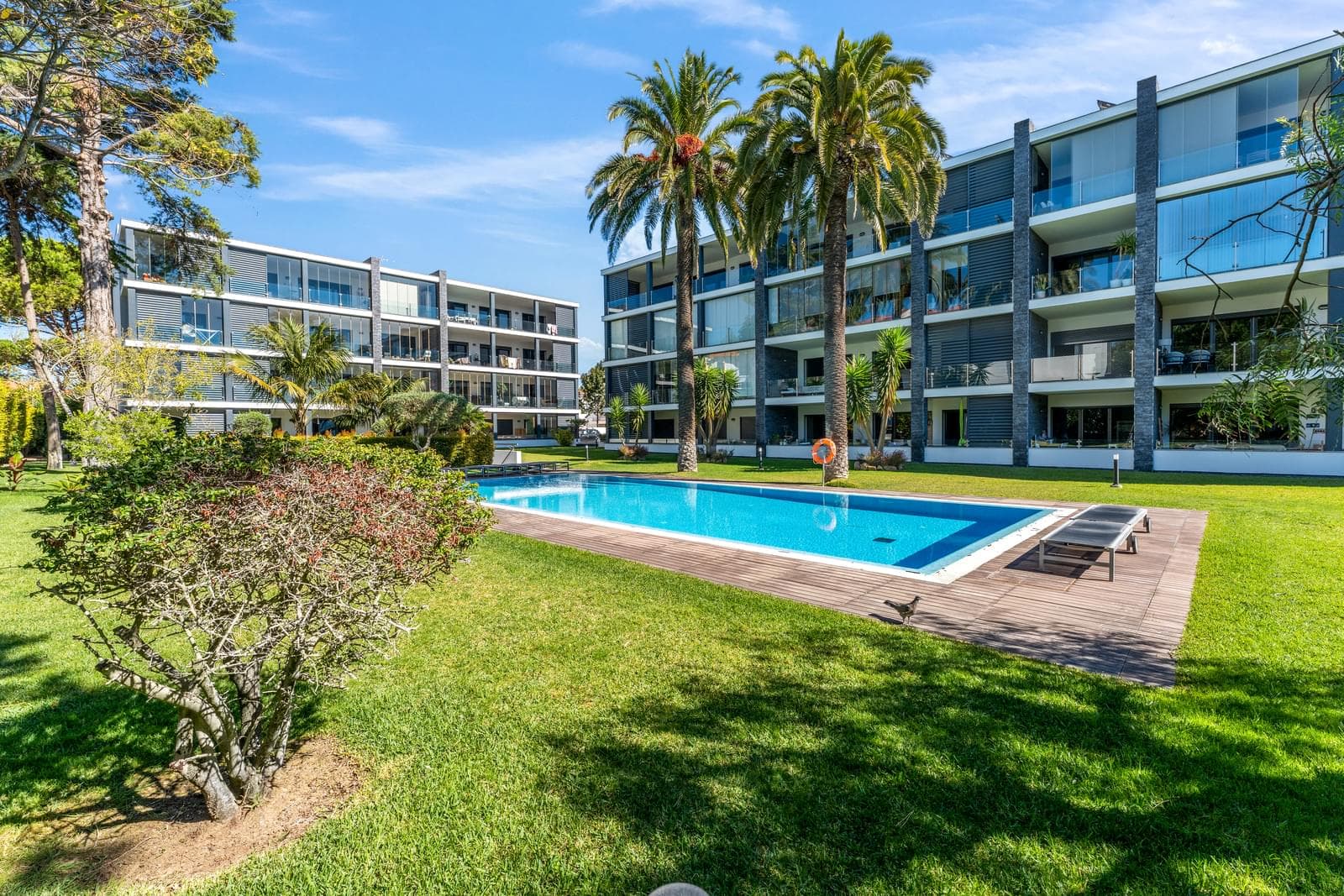 Apartamento T4 com jardim, Parede, Cascais - Imagem 1