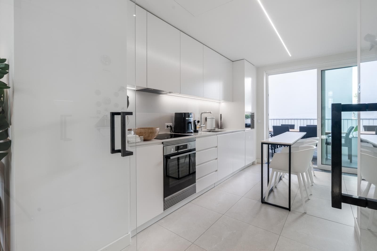 Apartamento T3 com piscina, Avenida Duque de Loulé, Lisboa - Imagem 8