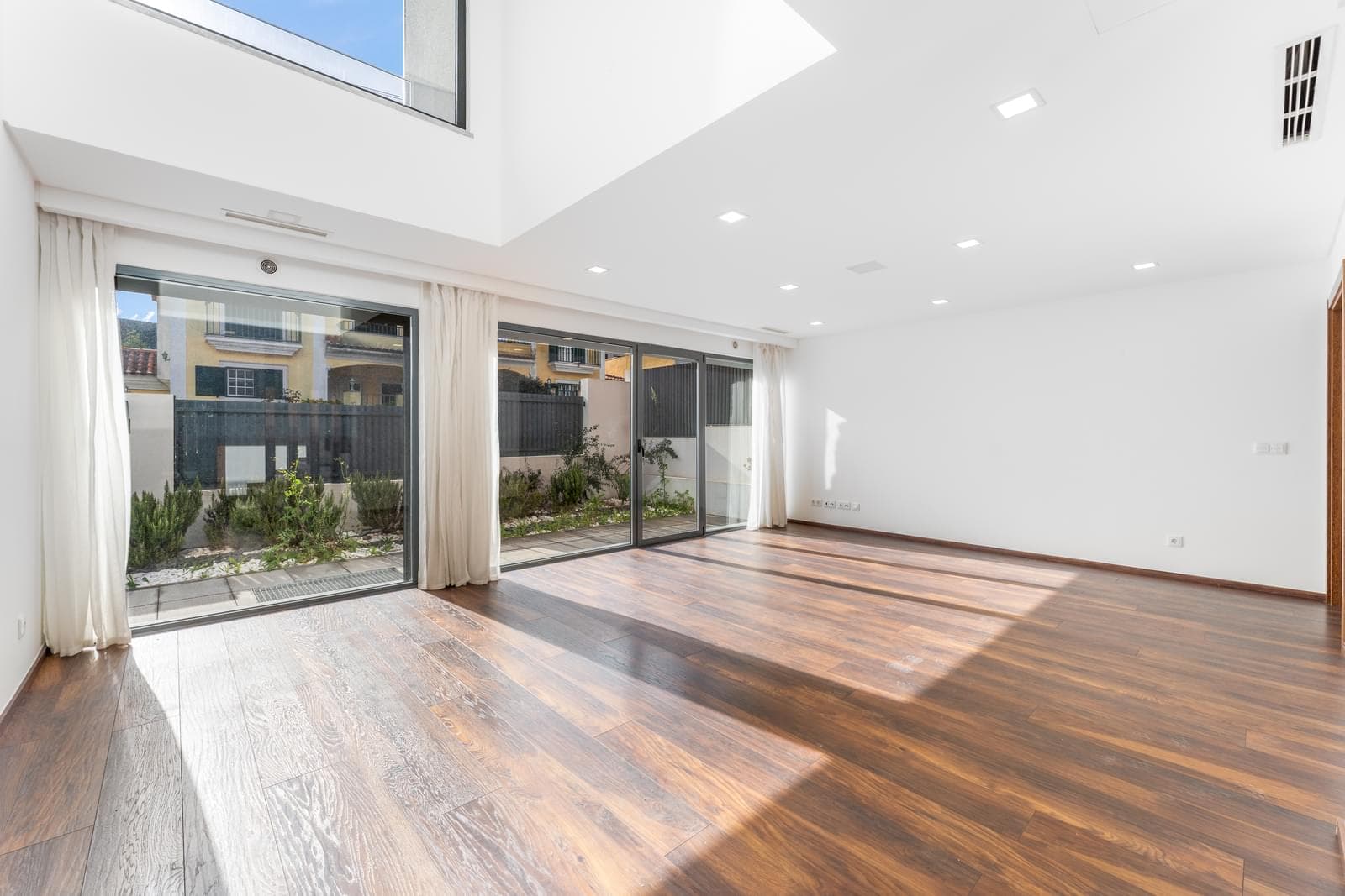Maison normal 4 + 1 pièces avec parking, Atiba, Cascais - Image 1