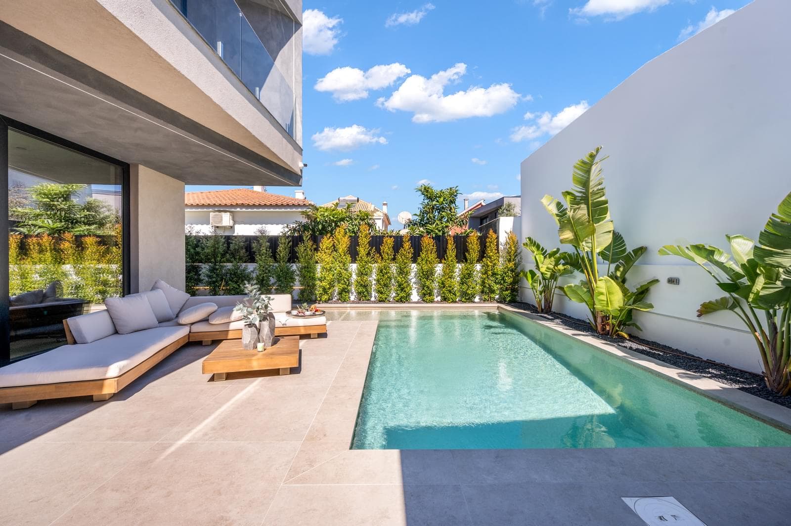 Moradia Isolada T3 + 1 com piscina, Aroeira, Almada - Imagem 3