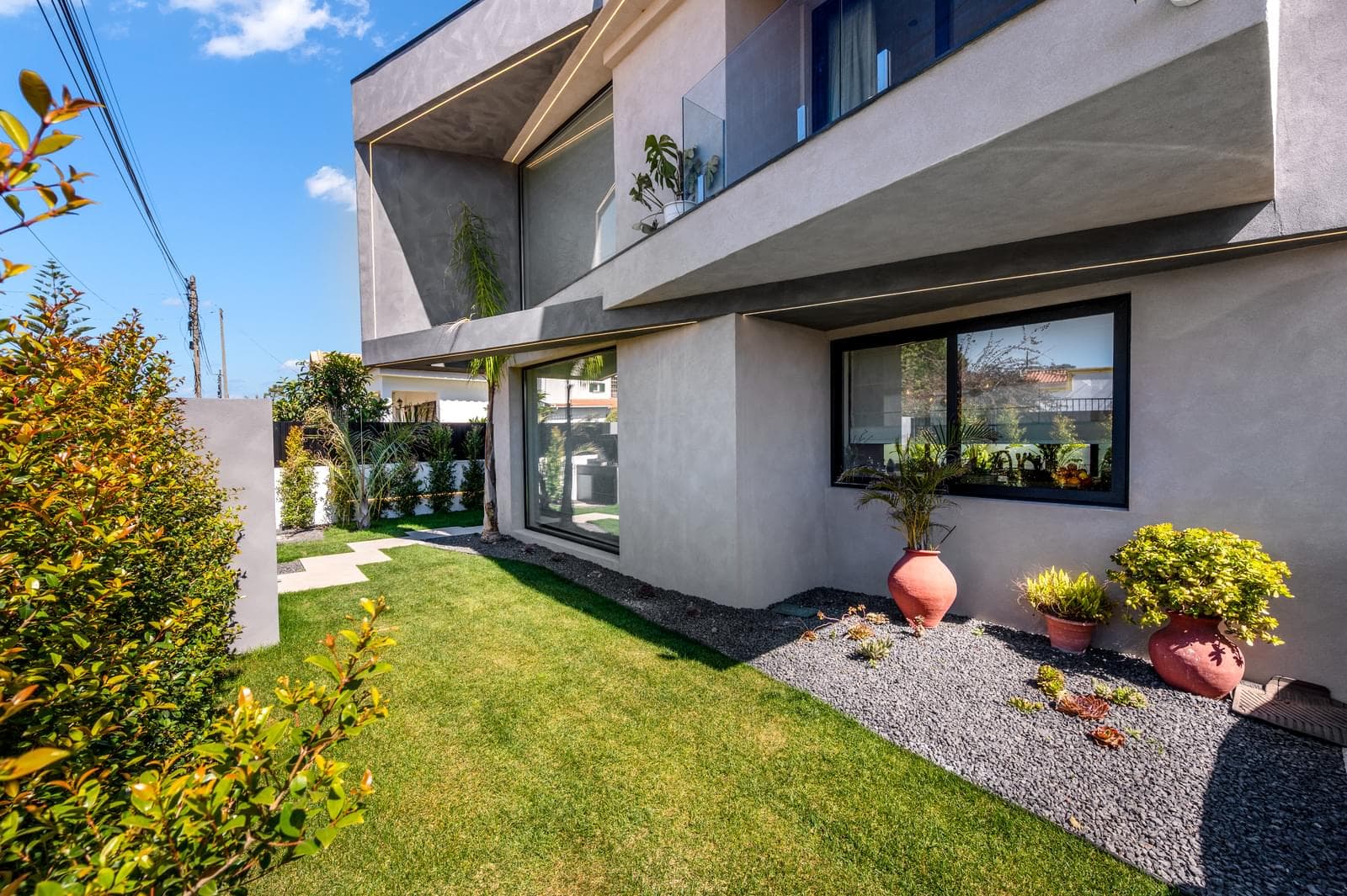 Moradia Isolada T3 + 1 com piscina, Aroeira, Almada - Imagem 4