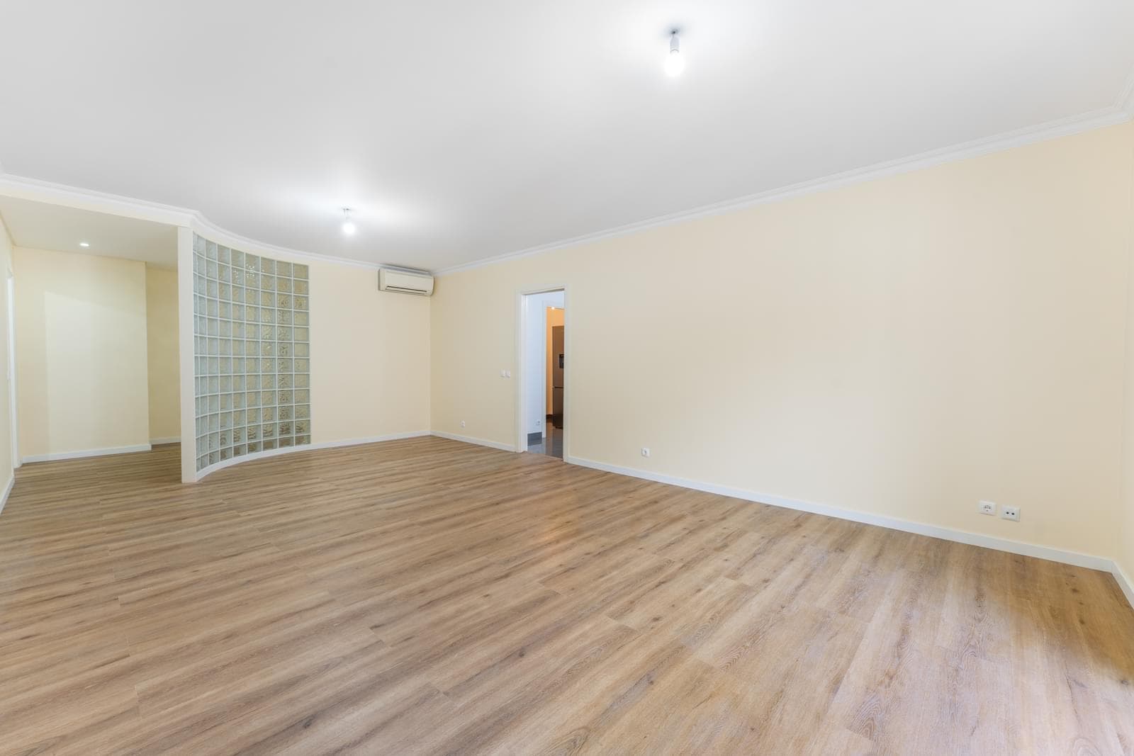 Apartamento T3 com estacionamento, Praça de Espanha, Lisboa - Imagem 5