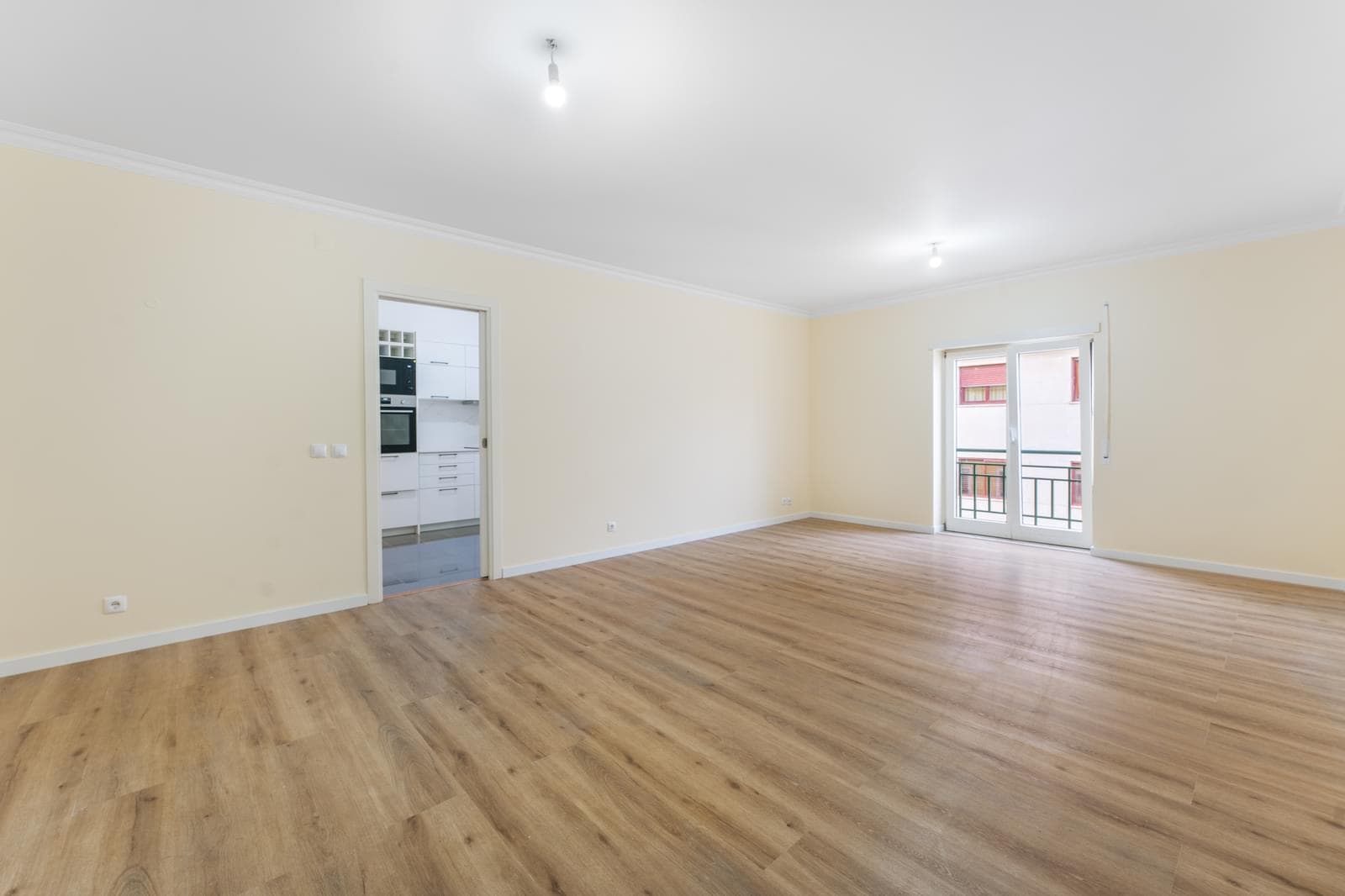 Apartamento T3 com estacionamento, Praça de Espanha, Lisboa - Imagem 3