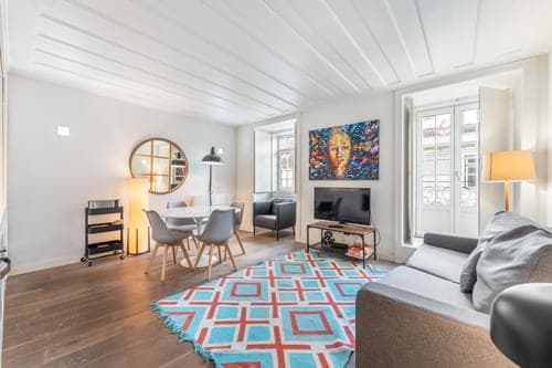 PF39225 - Apartamento T0 + 1 com vista, Chiado, Lisboa - Imagem 1