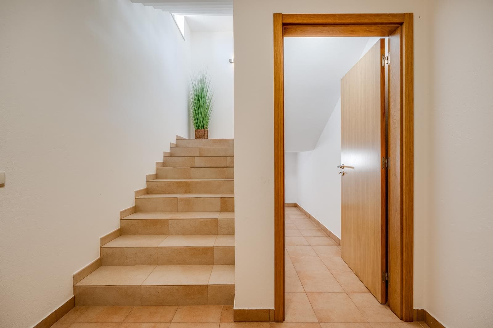 Moradia Isolada T4 com piscina, Lagos - Imagem 36