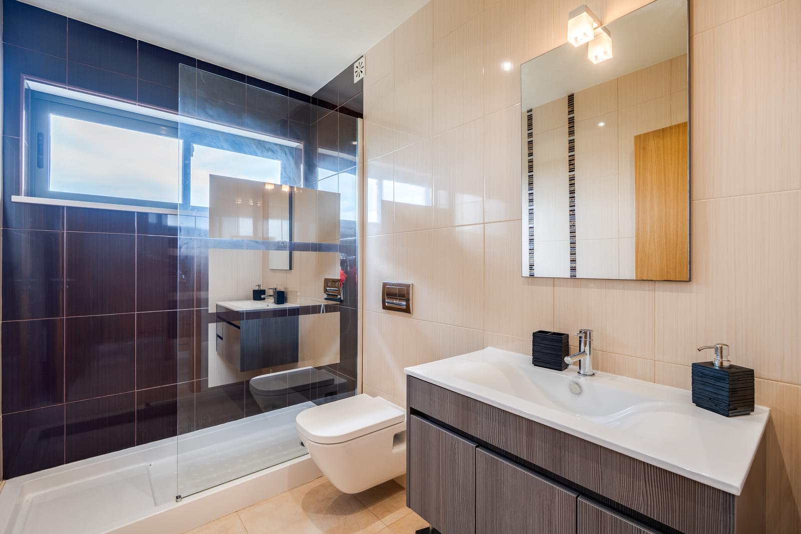 Moradia Isolada T4 com piscina, Lagos - Imagem 28