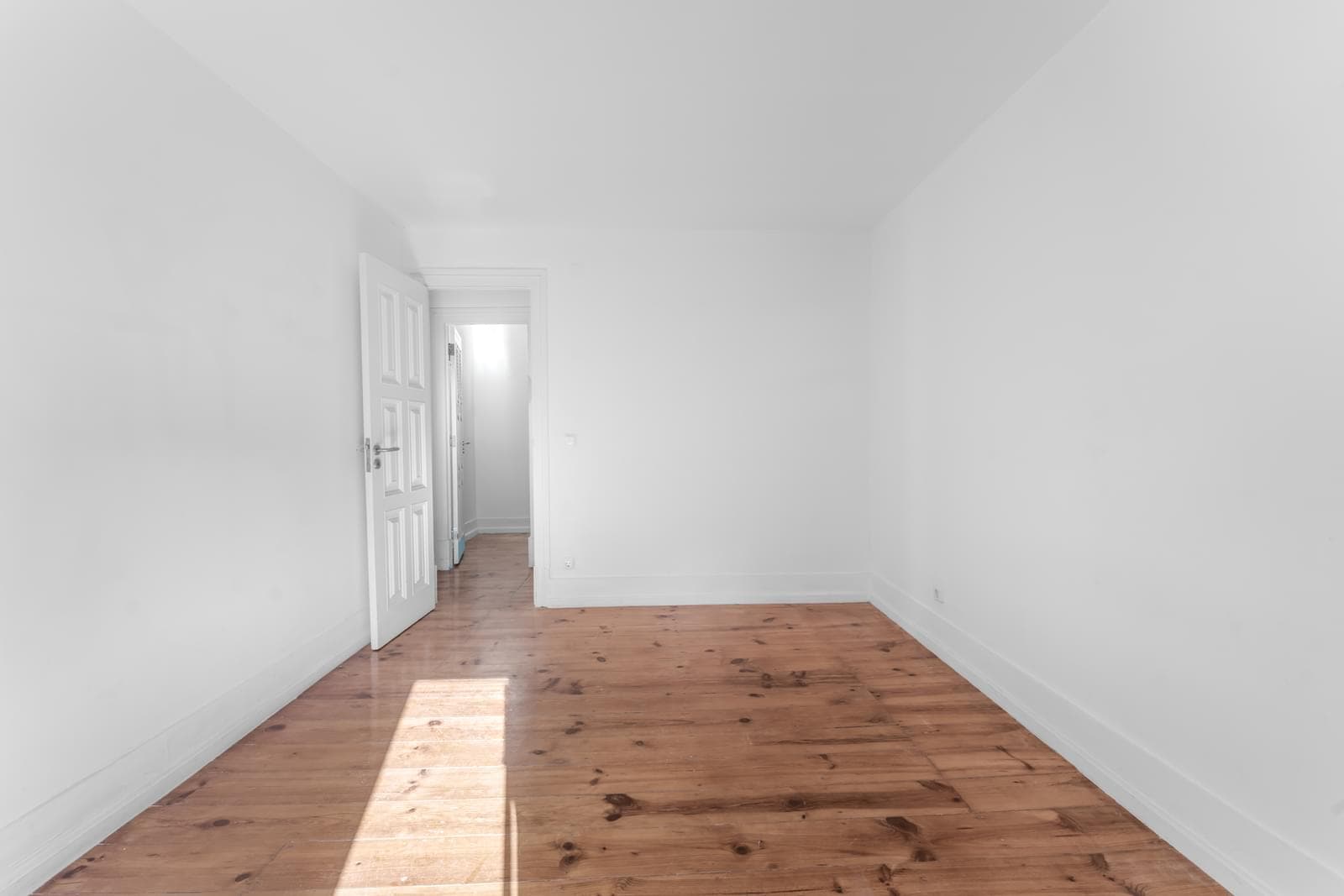 Apartamento T2 + 1 com vista, Estrela, Lisboa - Imagem 27