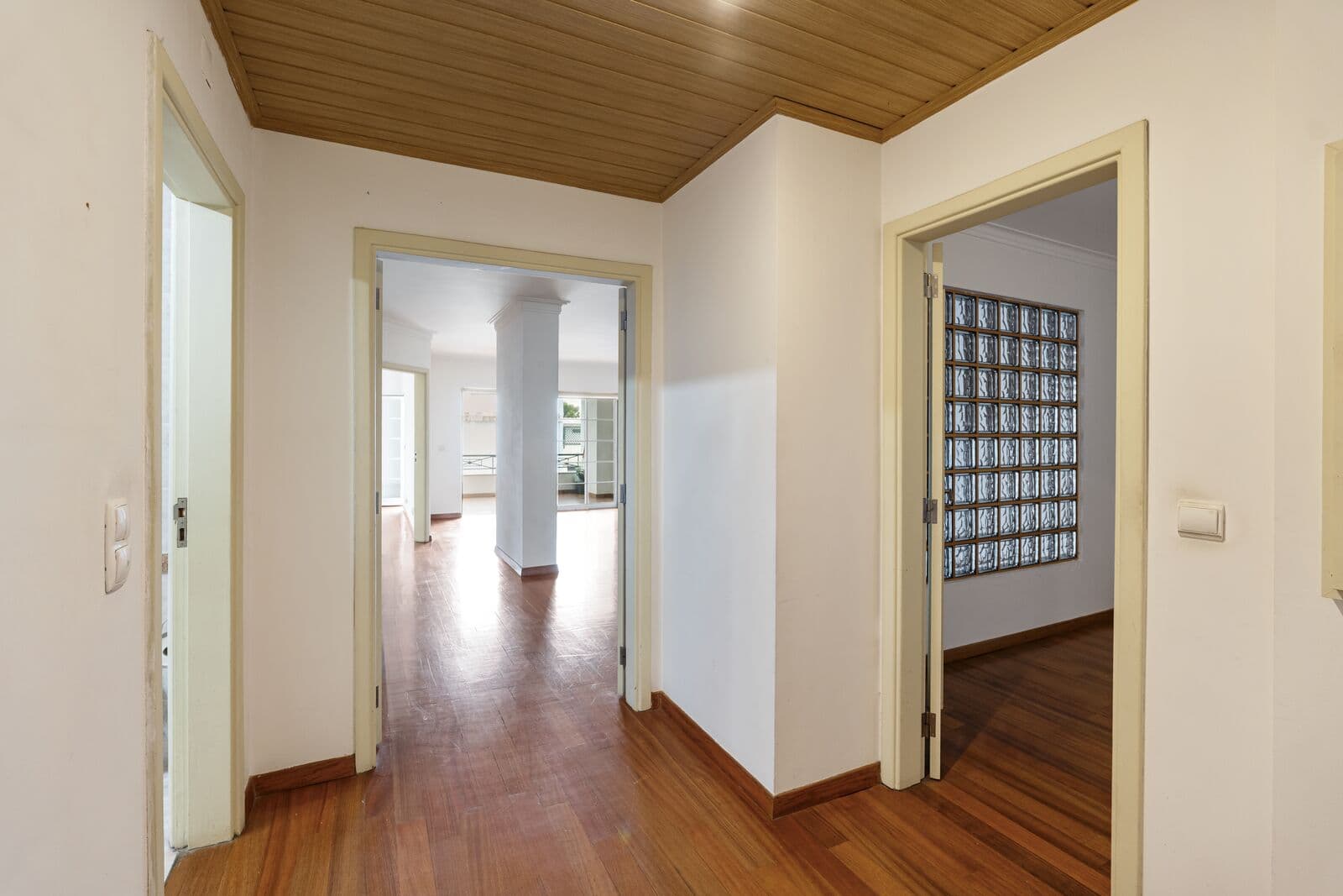 Apartamento T1 + 1 com piscina, Estoril, Cascais - Imagem 30
