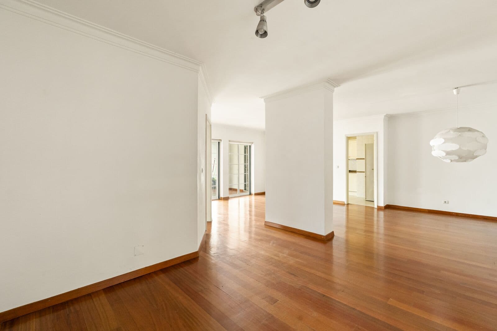 Apartamento T1 + 1 com piscina, Estoril, Cascais - Imagem 6