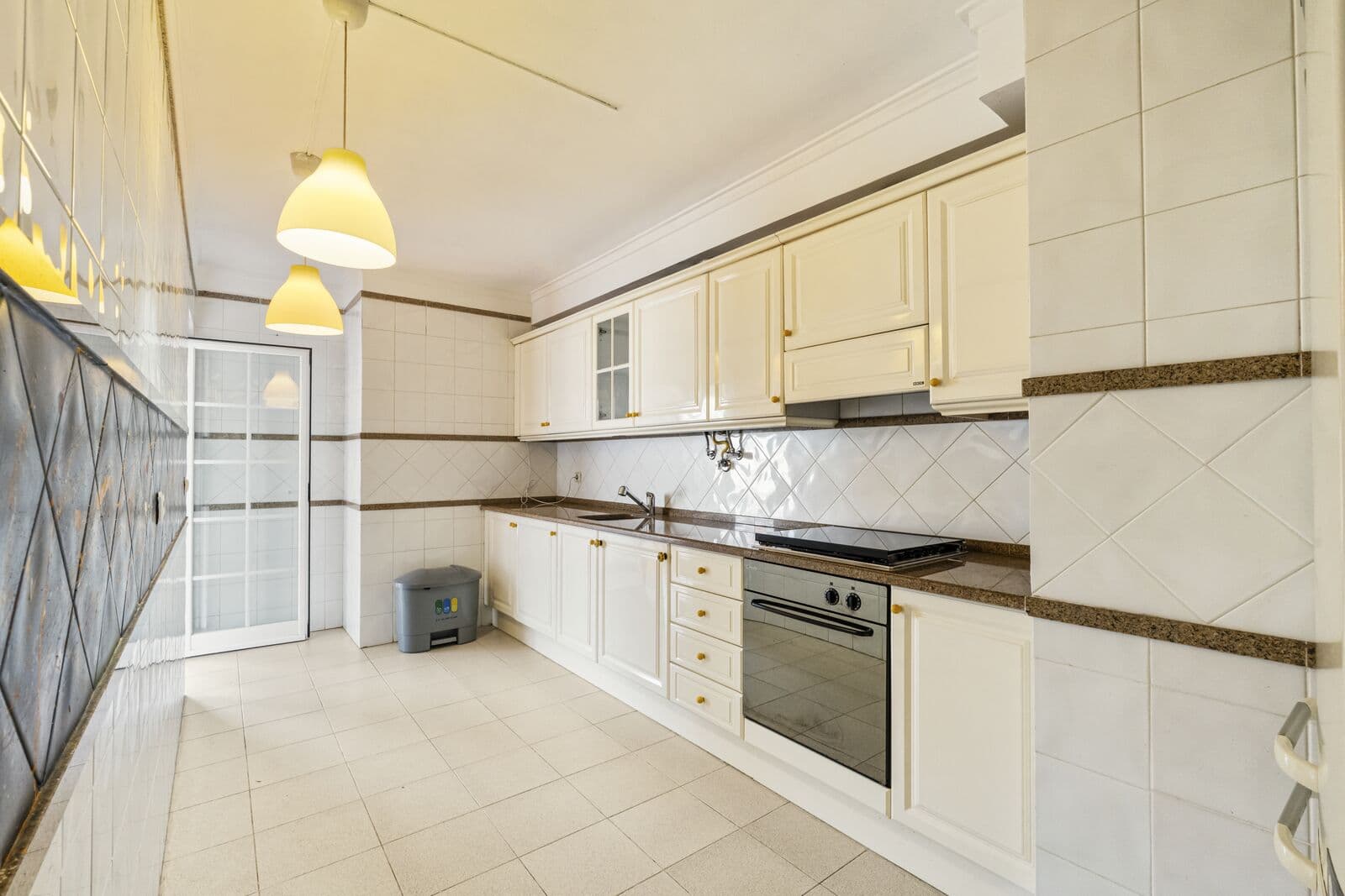 Apartamento T1 + 1 com piscina, Estoril, Cascais - Imagem 21