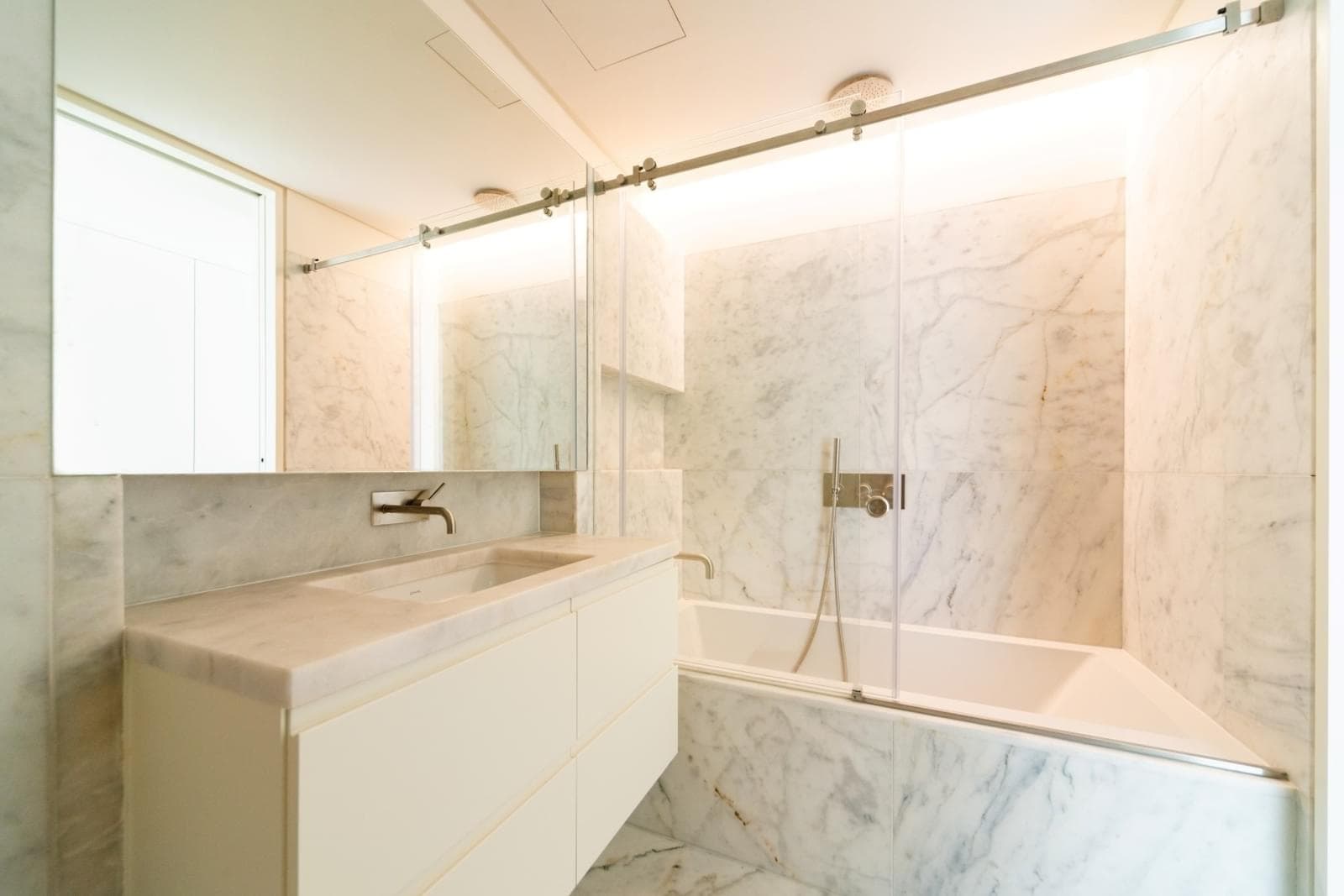 Apartamento T2 com piscina, Graça, Lisboa - Imagem 18