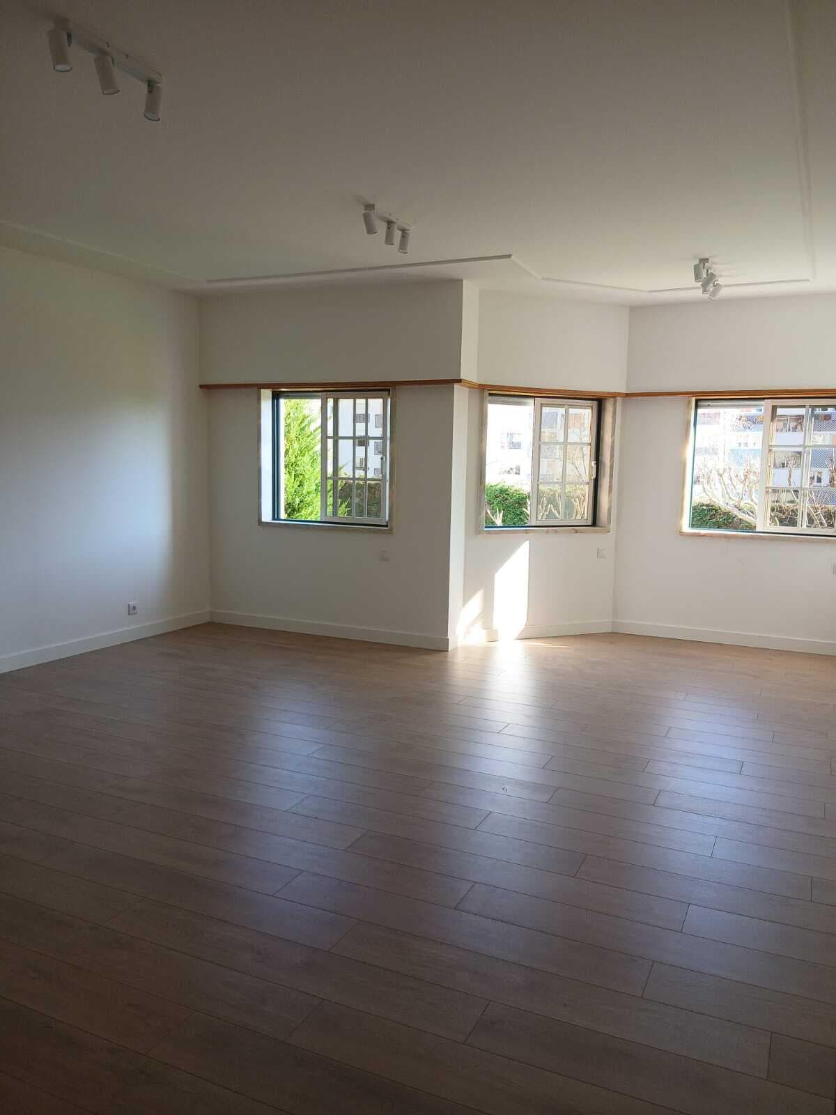 Apartamento T3 com estacionamento, Alapraia, Cascais - Imagem 4