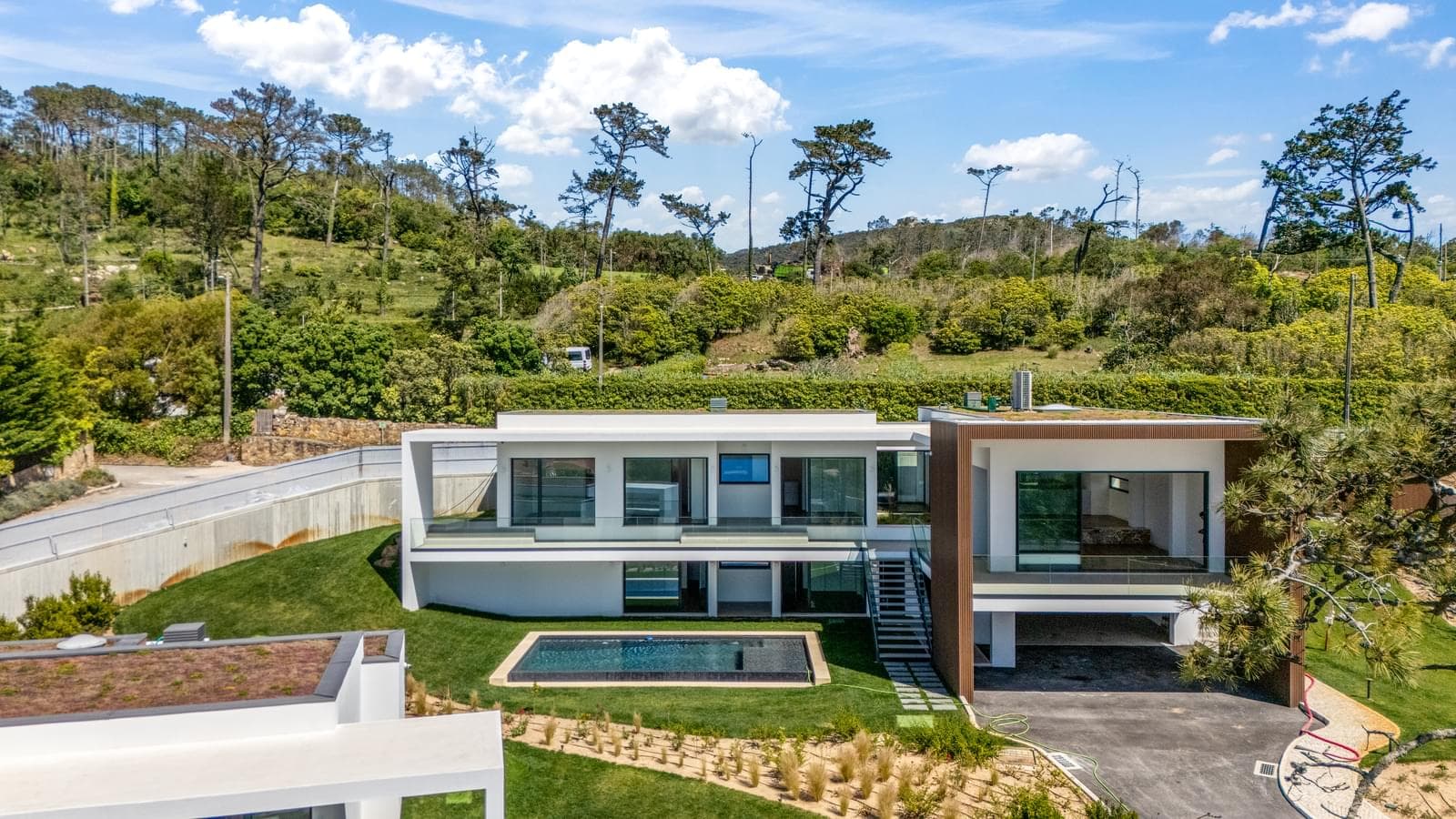 Moradia T4 com piscina, Sintra - Imagem 1