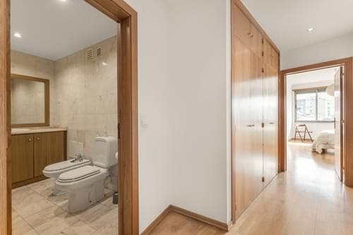PF40141 - Apartamento T2 com estacionamento, Entrecampos, Lisboa - Imagem 6