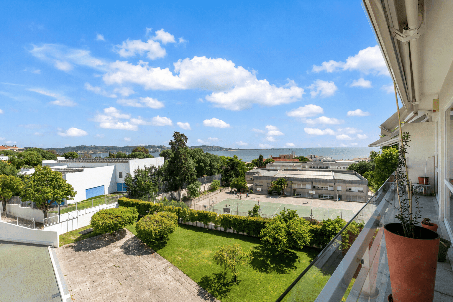 Apartamento T4 com jardim, Algés, Oeiras - Imagem 2