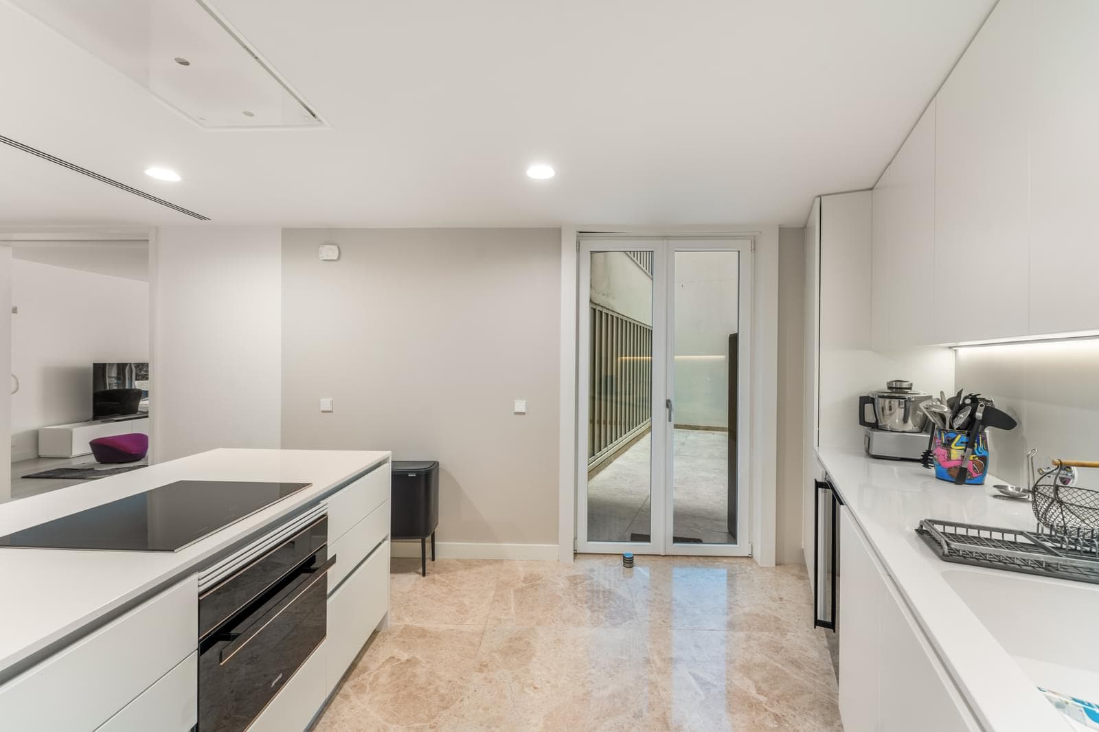 Apartamento T3 com jardim, Lisboa - Imagem 13