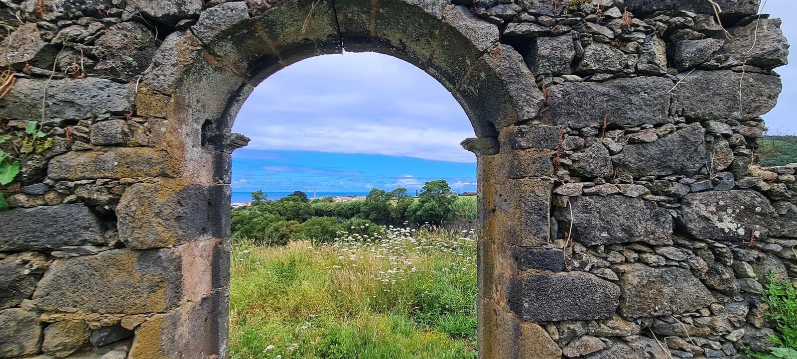 Mãe de Água - Ilha de São Miguel - Imagem 1