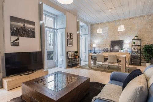 PF40347 - Apartamento T2 + 1 com varanda, Sé, Lisboa - Imagem 1