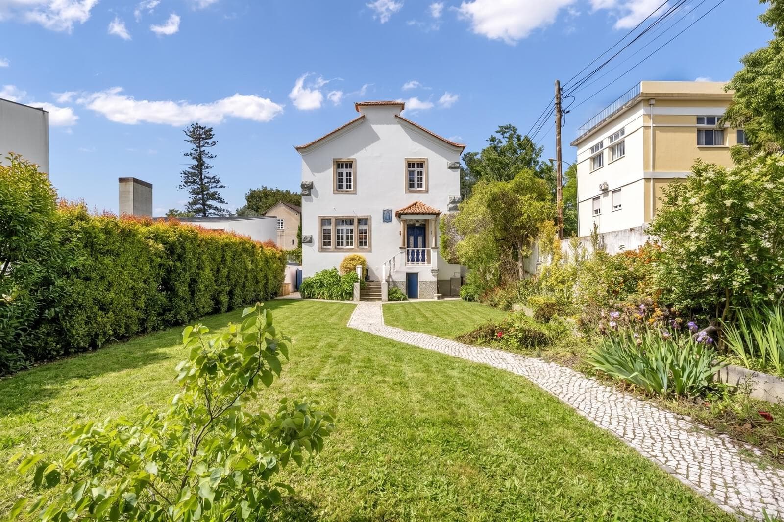 Moradia Isolada T3 + 1 com jardim, Oeiras - Imagem 1