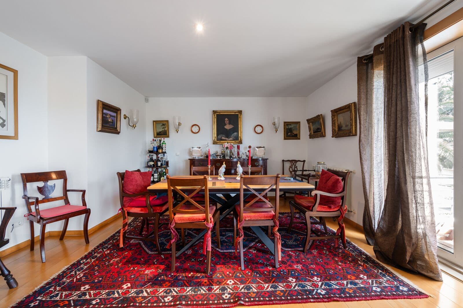 Apartamento T2 + 1 com 200m2 - Imagem 9