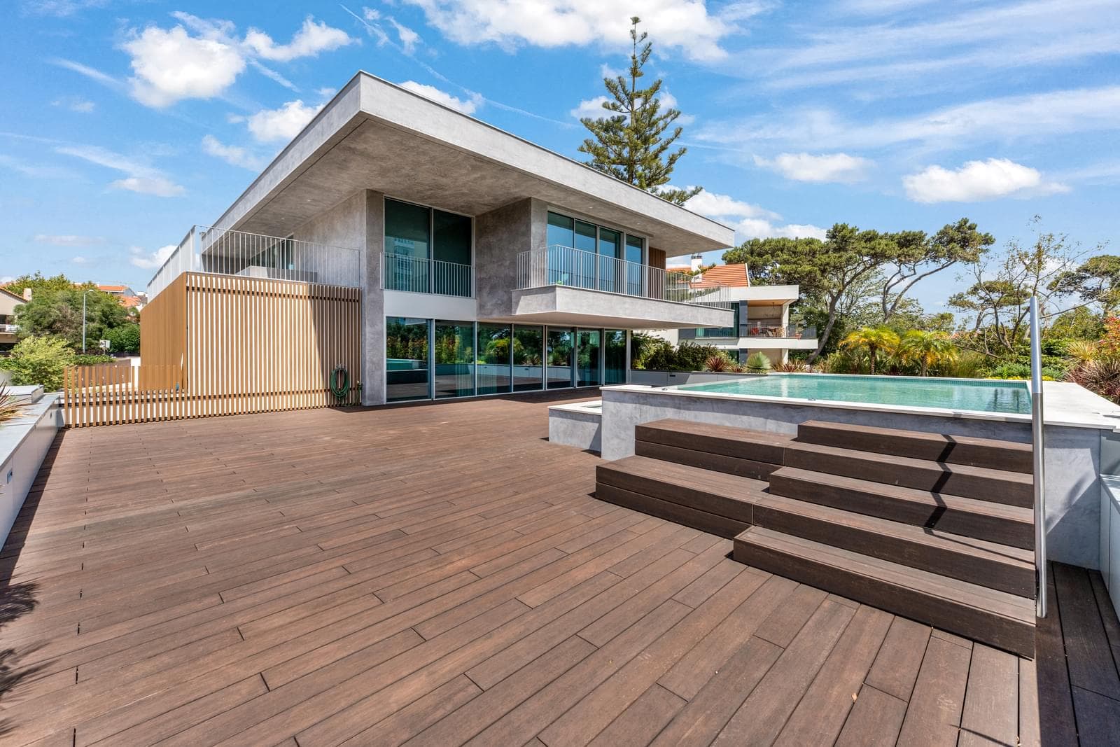 Moradia T4 com piscina, Cascais - Imagem 1