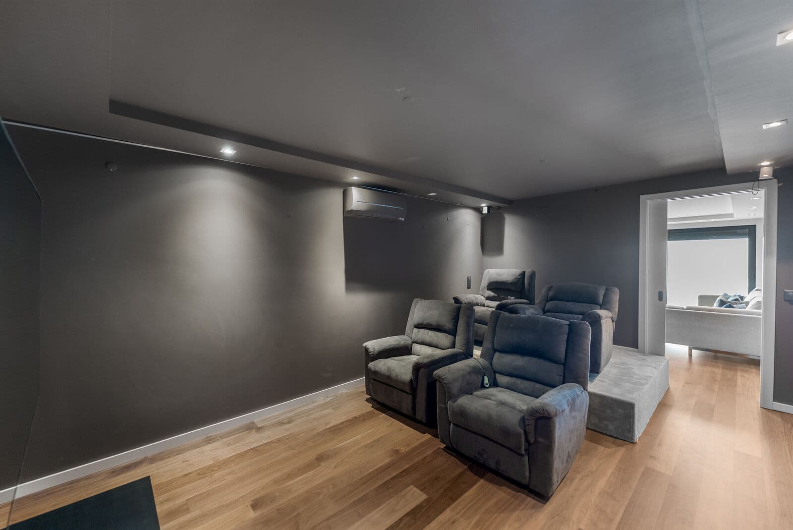 Moradia Isolada T5 com piscina, Estoril, Cascais - Imagem 34